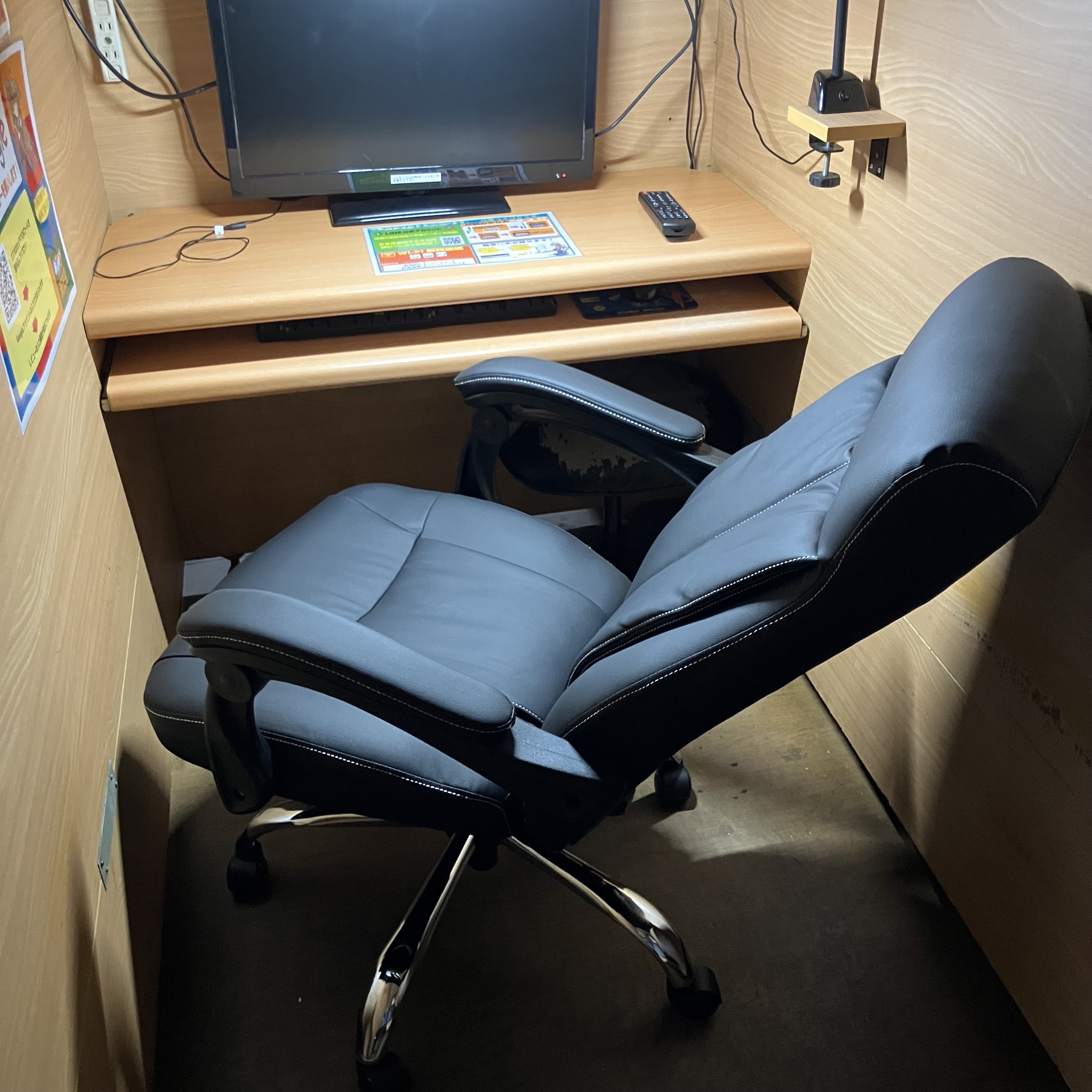 新調された極厚チェア！浦安のリクライニング席が人気